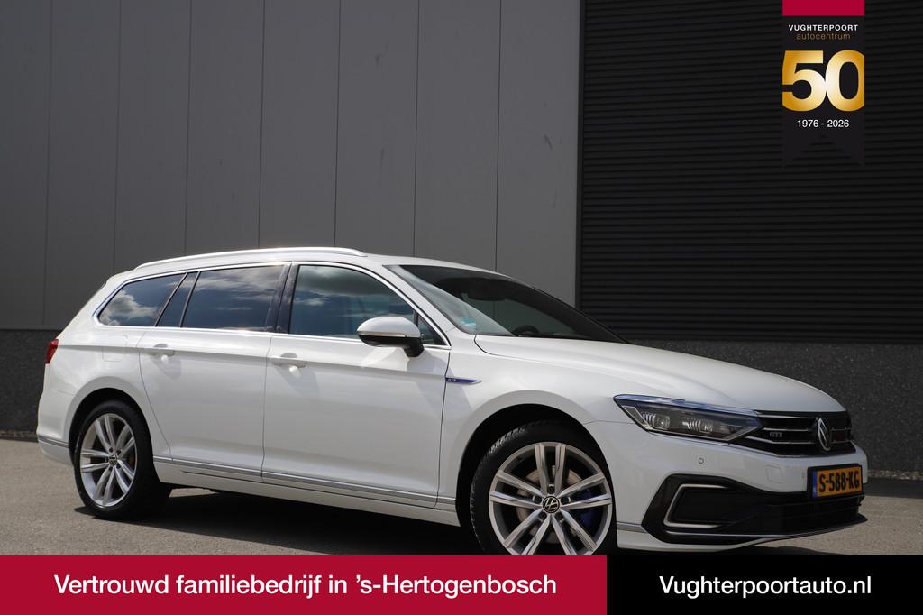 Volkswagen Passat Variant 1.4 TSI 218pk GTE/Leder/Pano/Virtu, Gebruikt, 4 cilinders, Wit, Hybride Elektrisch/Benzine