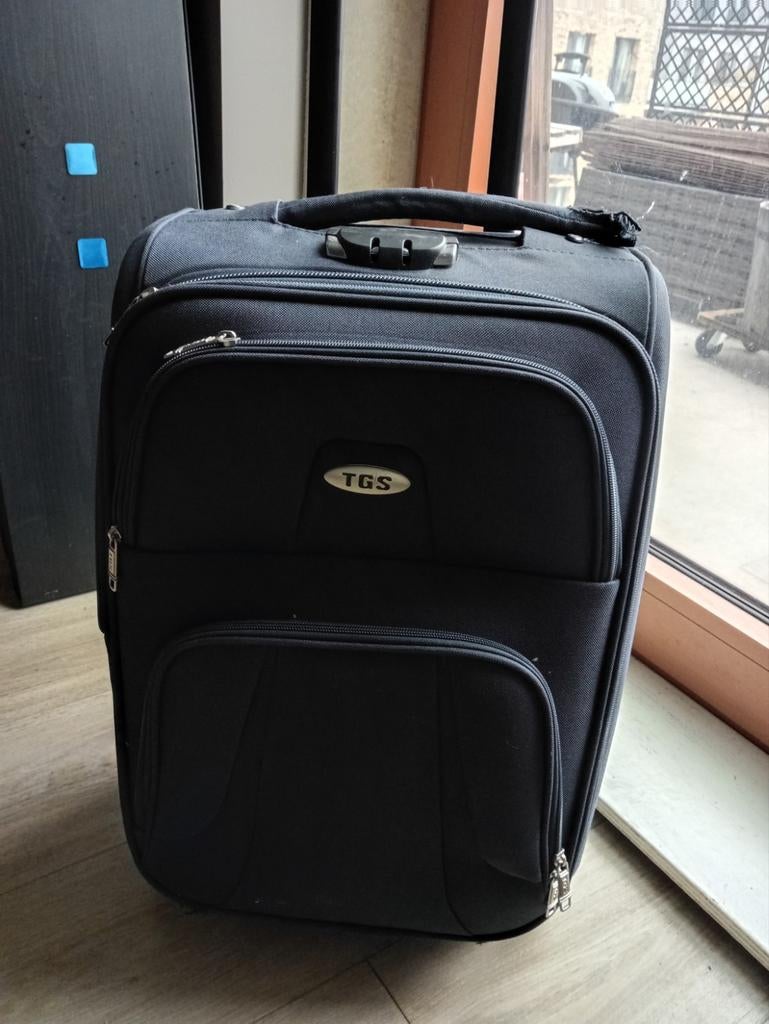 TGS Zwarte Handbagage Koffer met Wieltjes en Slot, Wieltjes, Gebruikt, 50 tot 60 cm, Ophalen of Verzenden