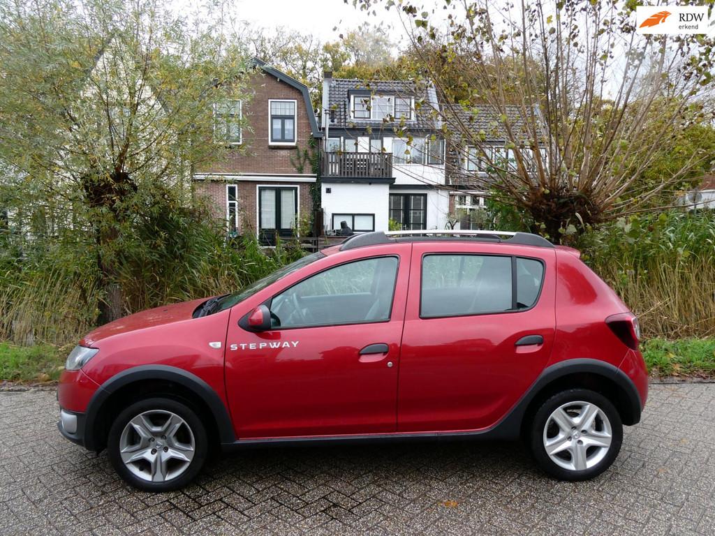 Dacia Sandero 0.9 TCe 90pk Stepway 120.000km. Zuinig Hoge in, Voorwielaandrijving, 898 cc, Stof, Gebruikt
