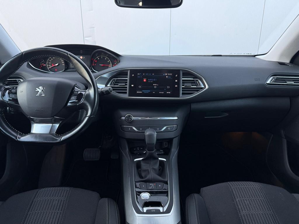 Peugeot 308 SW 1.2 PureTech Allure, 1 Eigenaar! Keyless, Sto, Gebruikt, 1199 cc, 635 kg, Leder en Stof