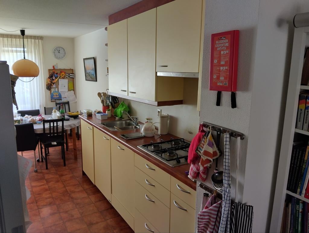 Almat Keuken vanillegeel, Huis en Inrichting, Keuken | Complete keukens, Gebruikt, Ophalen