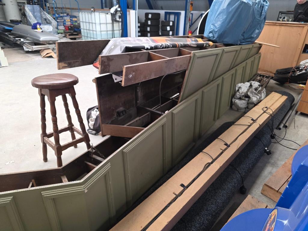 Toog voor boven de bar, Ophalen, Gebruikt