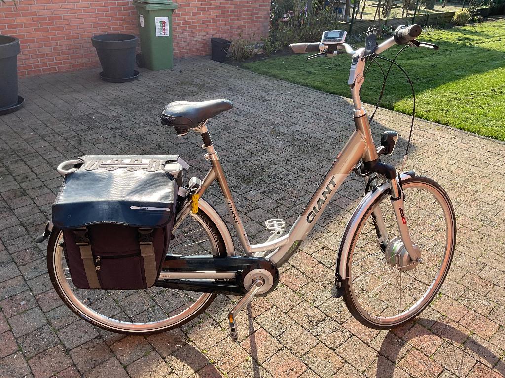 Elektrische fiets, Giant Twist Go,Double, Fietsen en Brommers, Fietsen | Dames | Damesfietsen, Gebruikt, Giant, Versnellingen