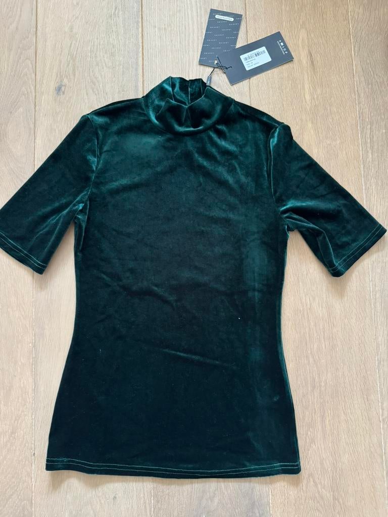 Loavies top fluweel dinkergroen groen mt XS, Ophalen of Verzenden, Zo goed als nieuw, Korte mouw, Maat 34 (XS) of kleiner