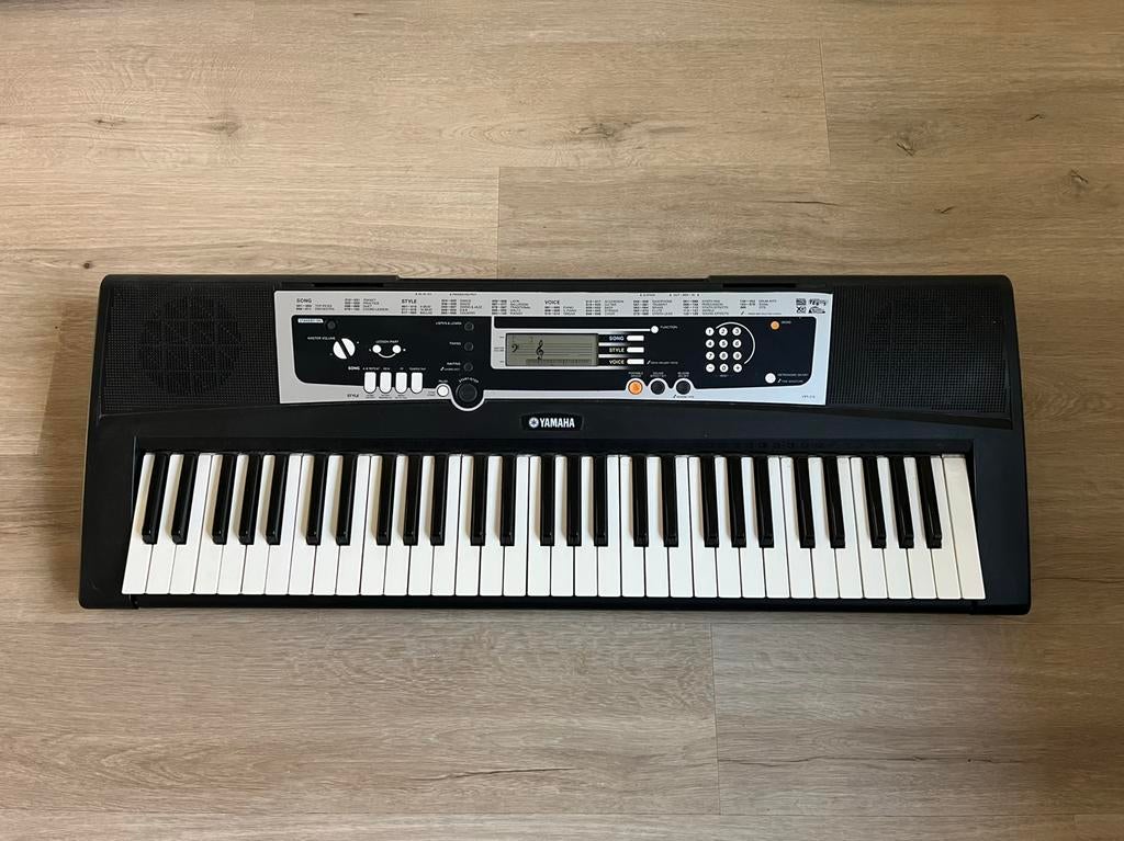 Yamaha Keyboard  in zeer goede staat MIDI aansluiting, Muziek en Instrumenten, Ophalen, 61 toetsen, Zo goed als nieuw, Midi-aansluiting