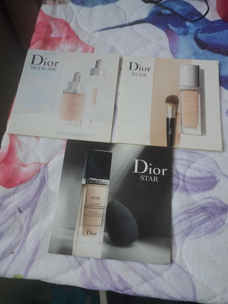 Dior monsters, Ophalen, Nieuw, Gehele gezicht