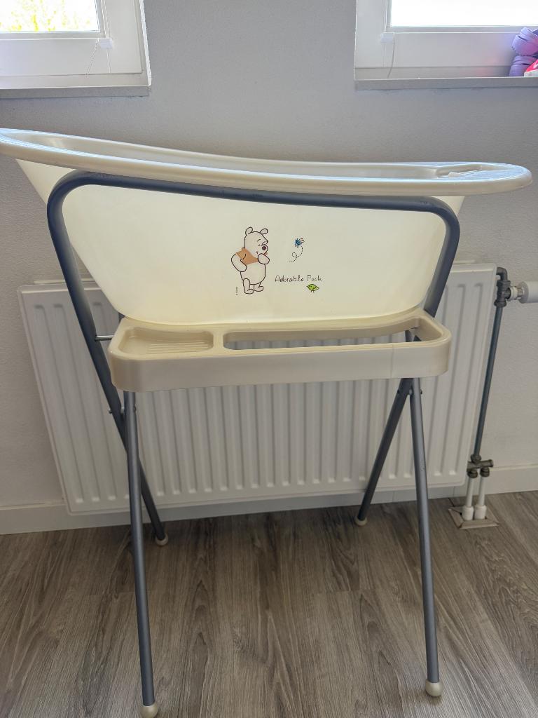 Baby badje en tummy tub op standaard, Ophalen, Gebruikt, Badje, Bébé-jou