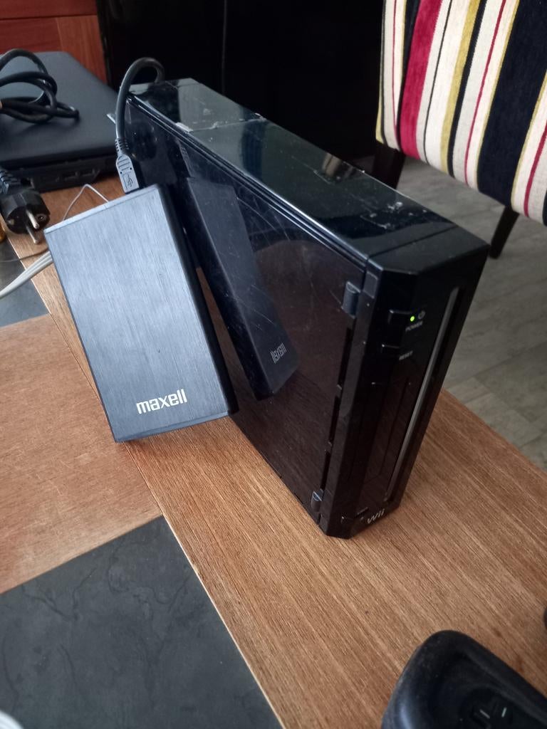 Nintendo Wii Zwart met harde schijf, spellen en 1 controller, Ophalen, Gebruikt, Met 1 controller, Met games