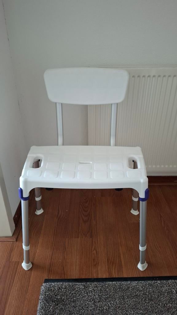 Verstelbare douchestoel, Ophalen, Zo goed als nieuw