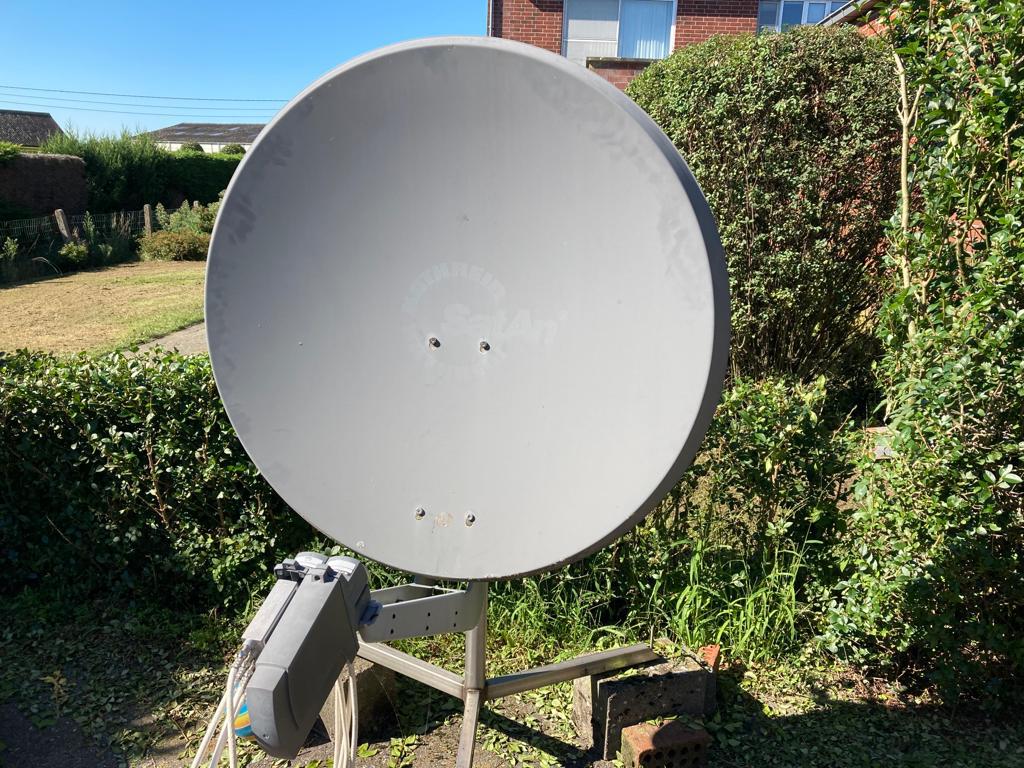 Kathrein 90cm schotel met multiswitch, Ophalen, Zo goed als nieuw, Overige merken