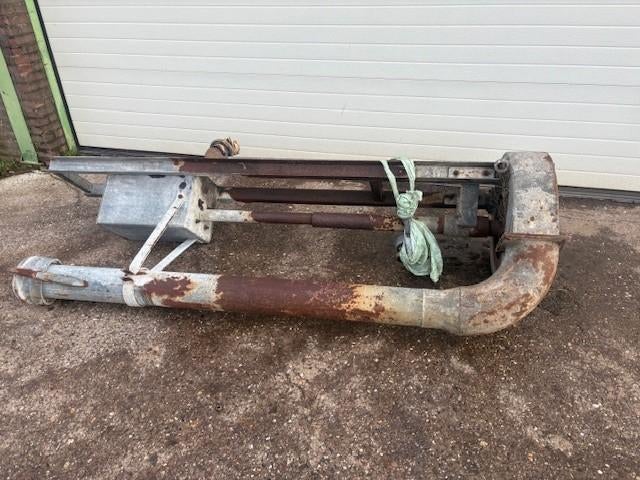 Doda mestpomp, Ophalen