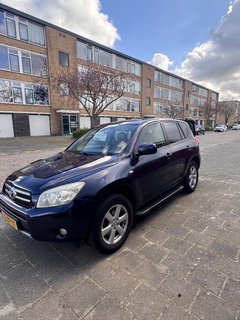Toyota Rav4 2.0 16V Vvt-i AUT 2010 Blauw, Automaat, 1998 cc, 4 cilinders, Blauw