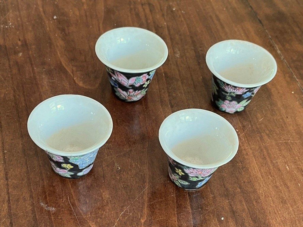 Vier kleine Japanse kommetjes, Huis en Inrichting, Keuken | Servies, Ophalen of Verzenden, Porselein, Overige stijlen, Kom(men)