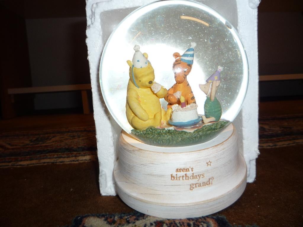 winnie de poeh muziekdoos snowglobe, Ophalen of Verzenden, Winnie de Poeh of vrienden, Nieuw