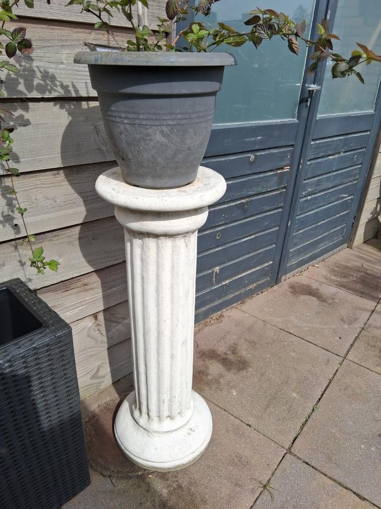 Witte zuil beton, Tuin en Terras, Bloembakken en Plantenbakken, Ophalen, Rond