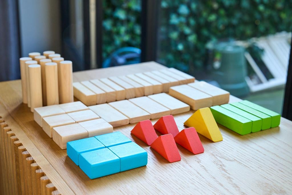 Plan Toys - Wooden Building Blocks / houten bouwblokken, Ophalen, Zo goed als nieuw, Overige merken