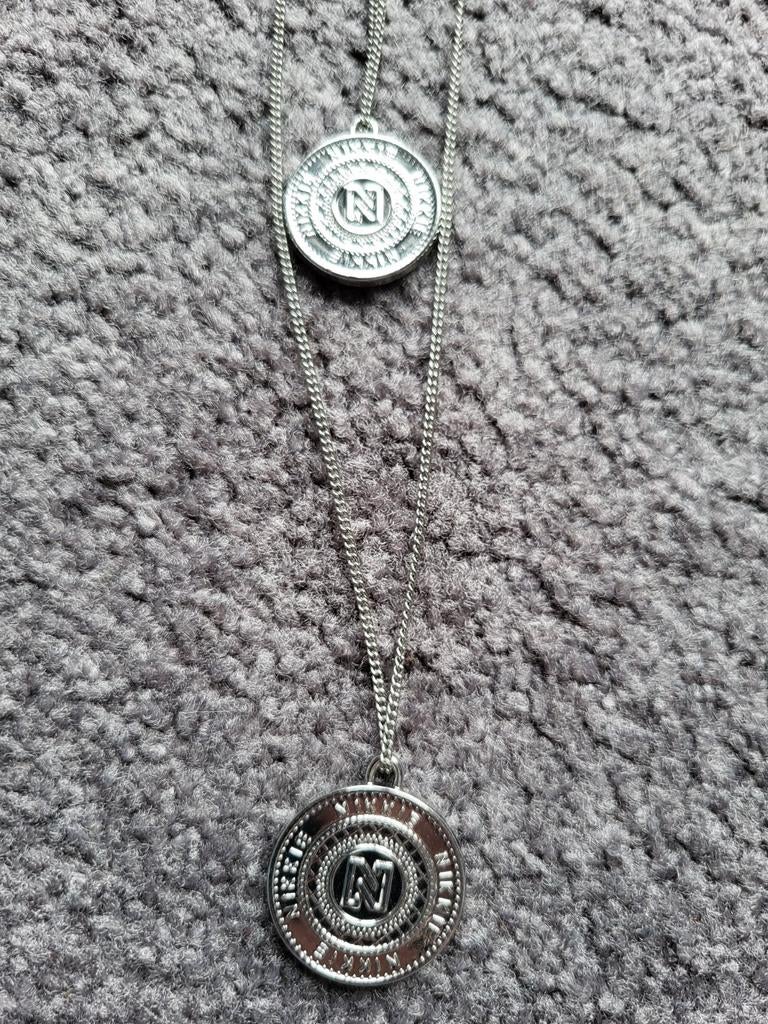 Mooie ketting van het merk Nikkie., Ophalen of Verzenden, Zo goed als nieuw, Zilver, Overige materialen