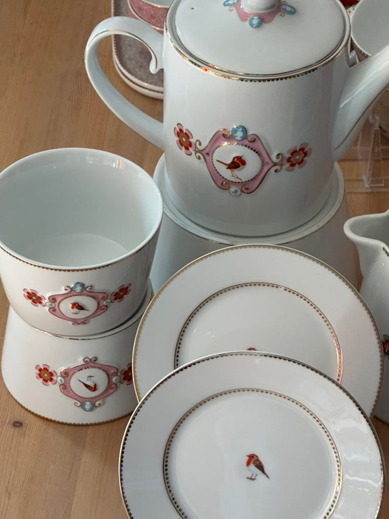 Pip Studio servies Love Birds wit, Overige typen, Ophalen of Verzenden, Zo goed als nieuw, Overige stijlen