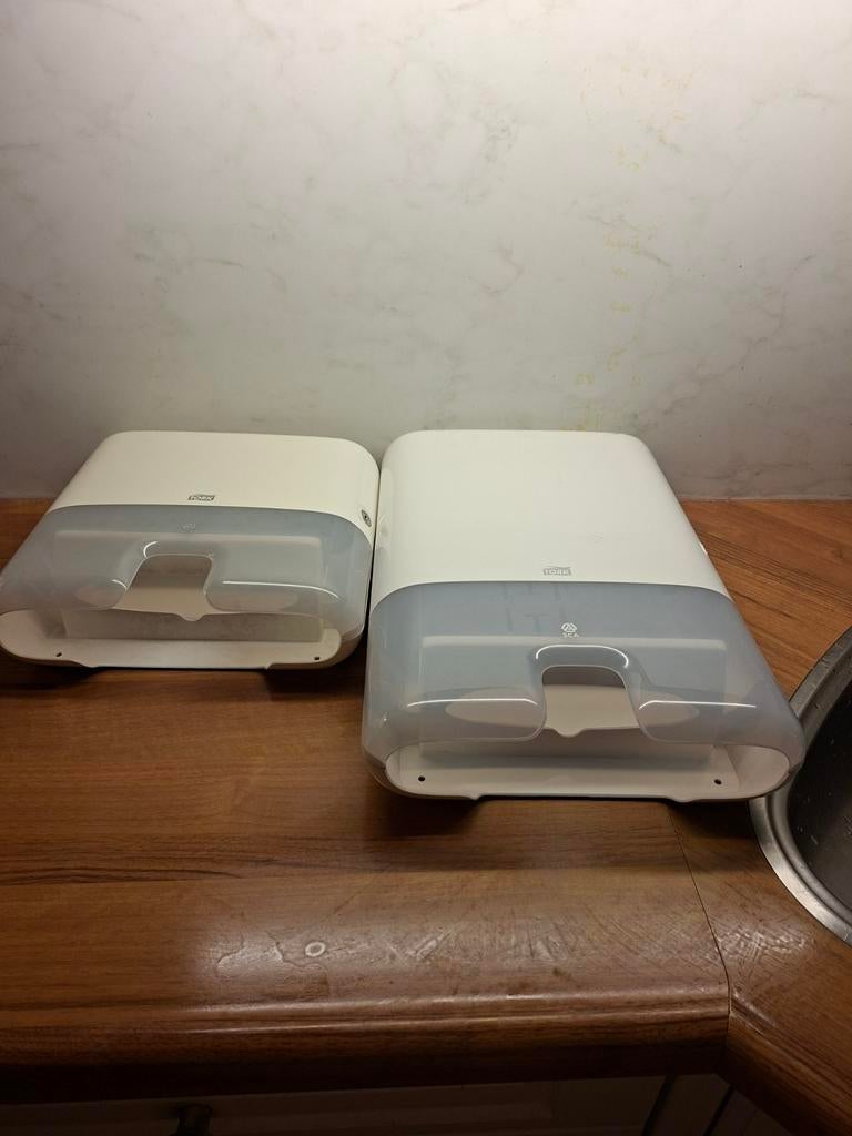 Tork Handdoekdispensers (2 stuks), Ophalen of Verzenden, Overige typen