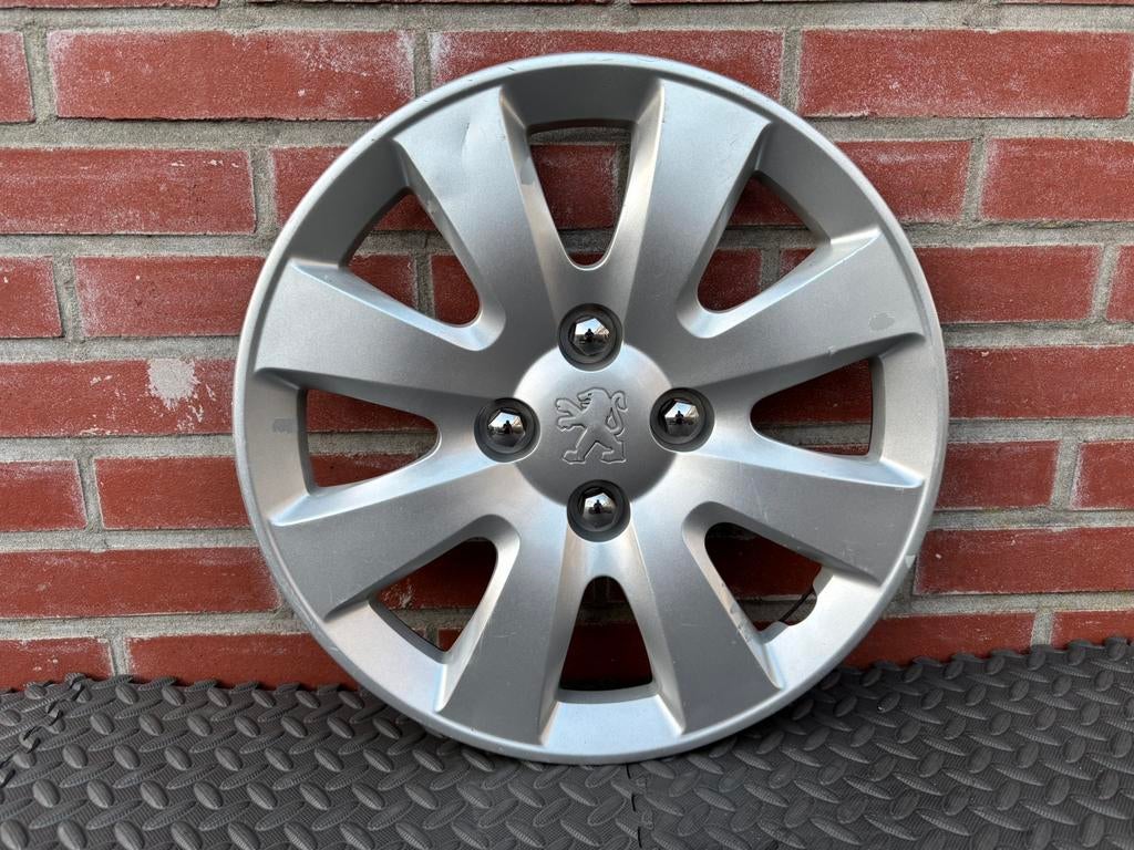 1 originele Peugeot 207 (SW) wieldop 15 inch, Ophalen of Verzenden, Gebruikt