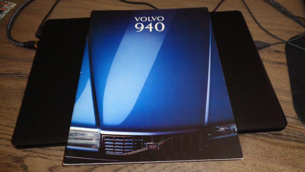 DIKKE Folder VOLVO 940  ,  1993, Verzenden, Zo goed als nieuw, Volvo