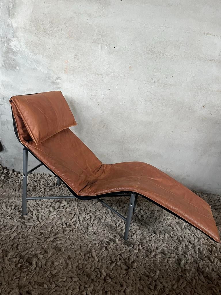 Skye ligstoel leer van Tord Björklund, Huis en Inrichting, Fauteuils, Gebruikt, Leer, 75 tot 100 cm, 150 cm of meer, Ophalen