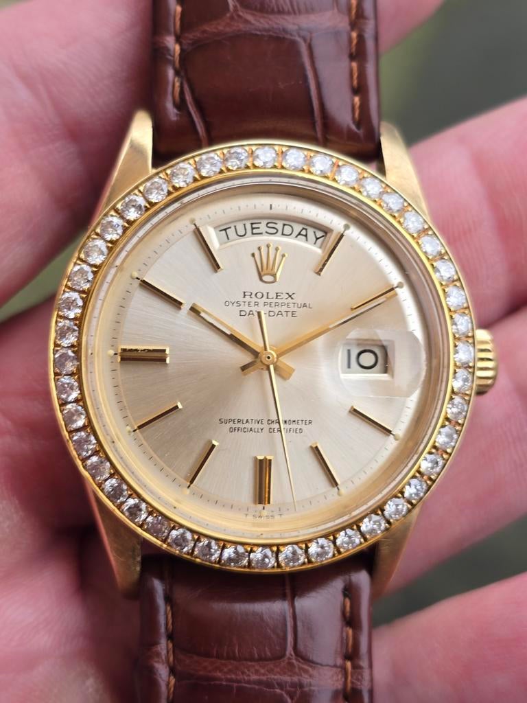 18krt gouden Rolex Day-Date met briljanten lunette, Leer, Rolex, Polshorloge, Ophalen of Verzenden
