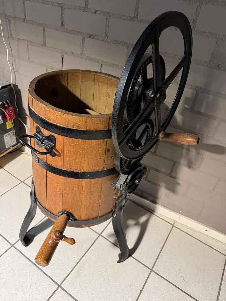 Karnton antieke boterton, Ophalen