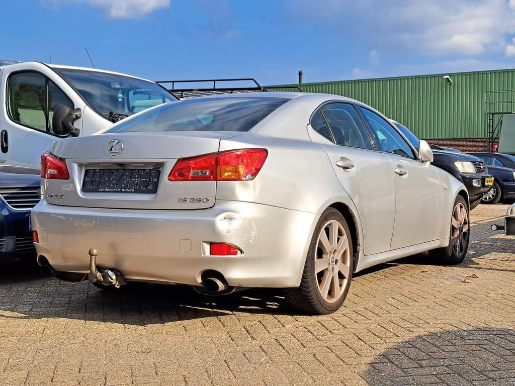 Lexus IS 250 Business MOTOR DEFECT, Auto's, Gebruikt, 1535 kg, LED verlichting, Bedrijf