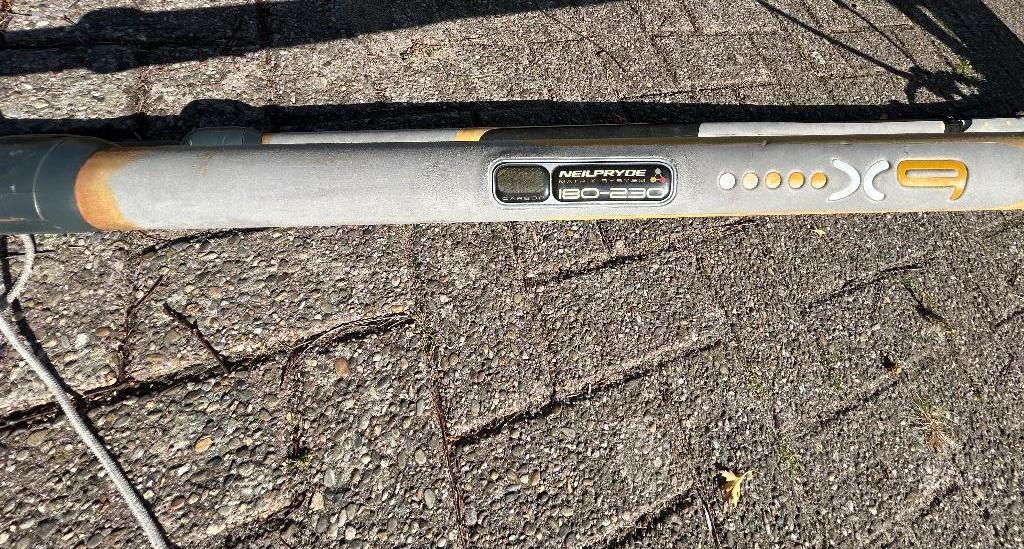 Neilpryde X9 Giek en X6 masten, Watersport en Boten, Ophalen of Verzenden, Gebruikt, Complete set, 7 m² of meer