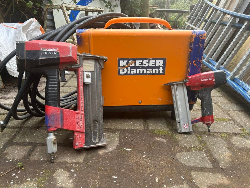 Haubold Luchthamer PN 764 & Brads + Kaeser Compressor, Ophalen, Gebruikt