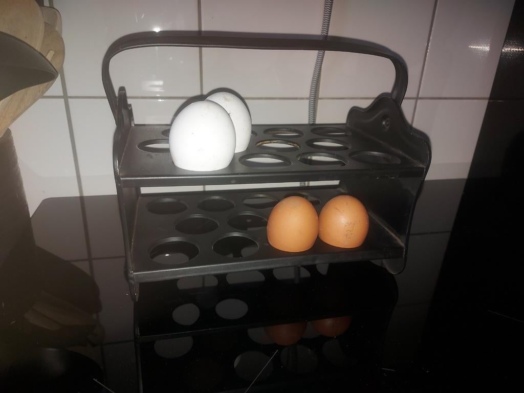 Oud eierrekje voor 24 eieren, Ophalen of Verzenden