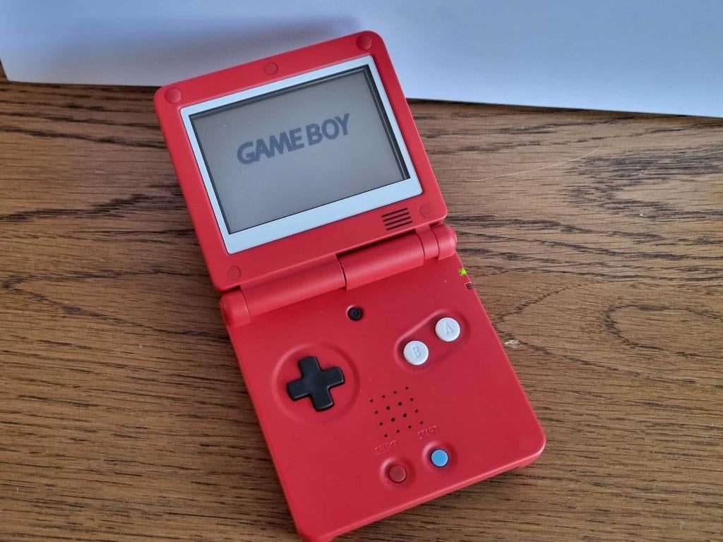 Gameboy Advance SP met custom Pokedex shell, Spelcomputers en Games, Spelcomputers | Nintendo Game Boy, Ophalen of Verzenden, Refurbished