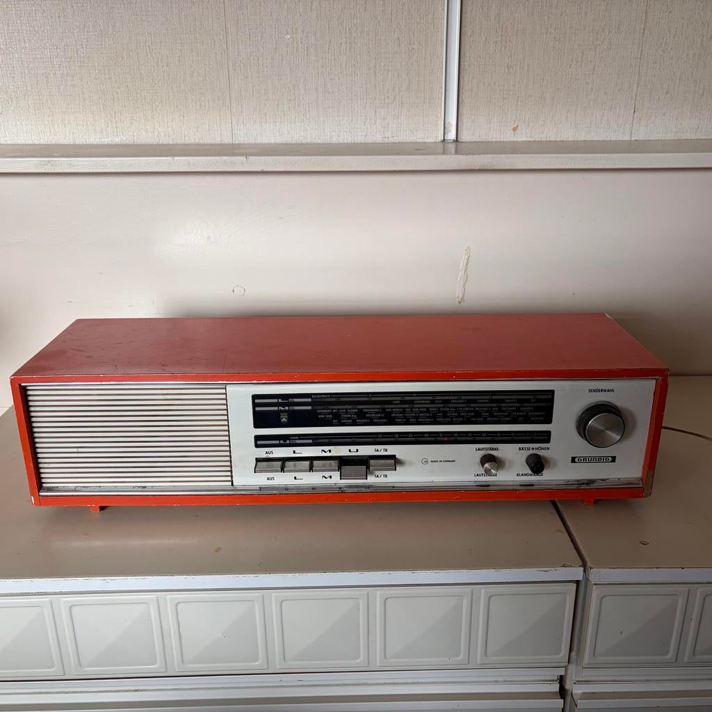 Vintage Grundig radio - Werkend - Oranje - jaren 70, Audio, Tv en Foto, Ophalen, Gebruikt, Radio