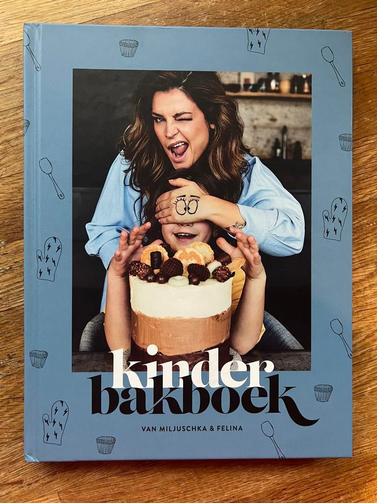 Miljuschka Kinderbakboek: Bakplezier voor het hele gezin!, Boeken, Ophalen of Verzenden, Zo goed als nieuw, Overige gebieden, Taart, Gebak en Desserts