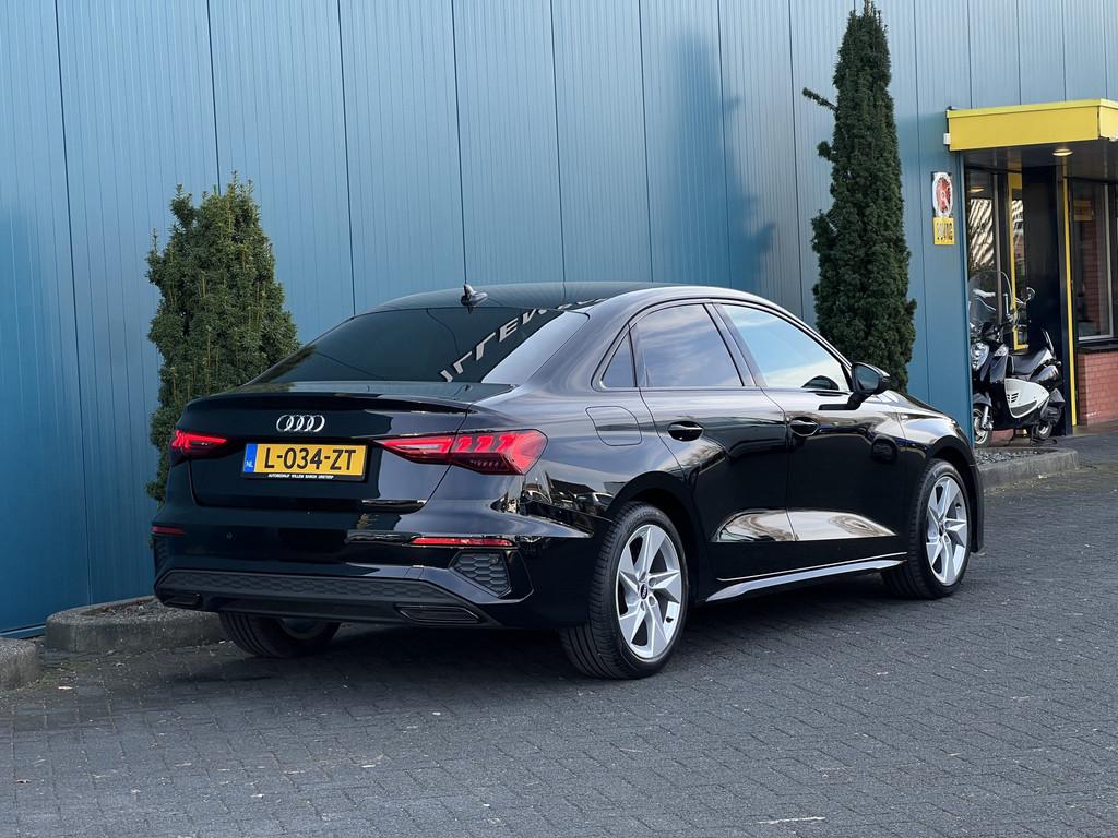 Audi A3 Limousine 30 TFSI AUT. S-Line CARPLAY | CRUISE | DIG, Gebruikt, Leder en Stof, Origineel Nederlands, Bedrijf
