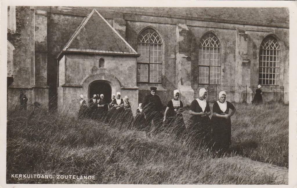 zoutelande- kerkuitgang, Ophalen of Verzenden, Friesland