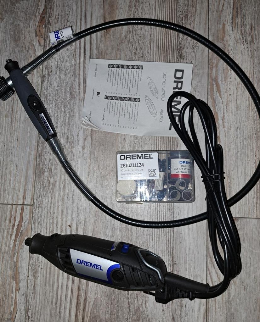 GLOEDNIEUWE DREMEL MET ACCESSOIRES VOOR WEINIG !!, Ophalen of Verzenden, Nieuw