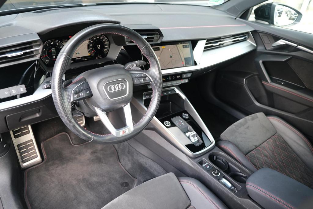 Audi A3 Limousine 35 TFSI 2x S-line RS-stoel B&O HuD Navi Ac, Zwart, 4 cilinders, 150 pk, Origineel Nederlands