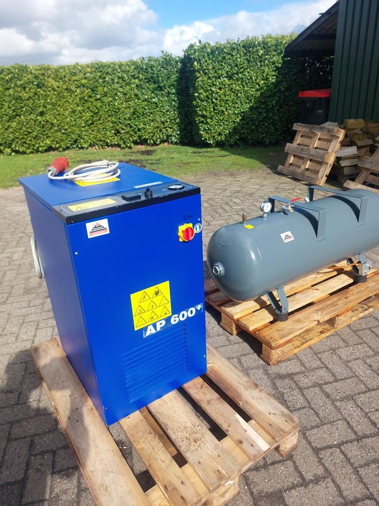 Compressor merk airpress Ap 600+, 100 liter of meer, Ophalen of Verzenden, 400 tot 800 liter/min
