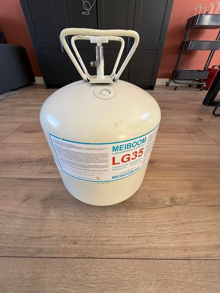 Spuitlijm meiboom lg35, Ophalen