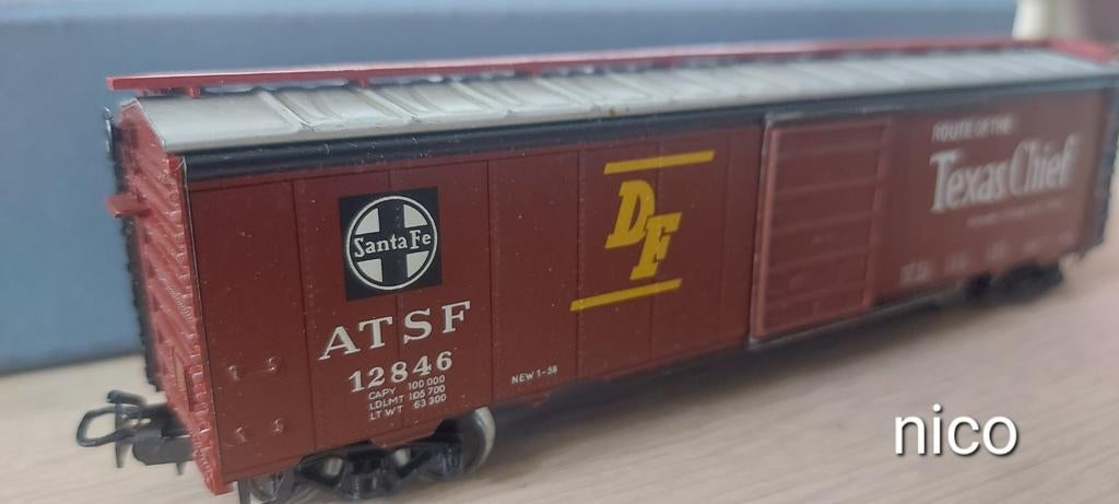 Märklin USA Santa Fe A.T&S.F goederenwagen artnr 4572 in vvp, Wisselstroom, Wagon, Ophalen of Verzenden, Zo goed als nieuw