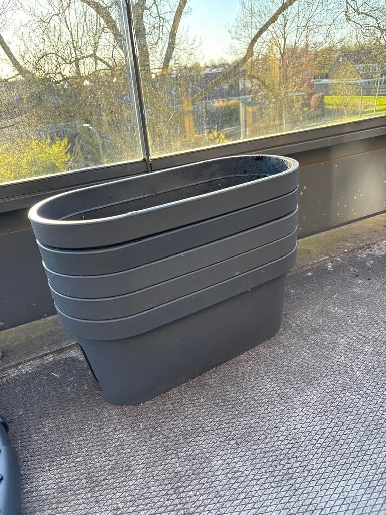 5x Bloembakken voor balkon - Grijs kunststof, Ophalen, Kunststof, Gebruikt, Balkon