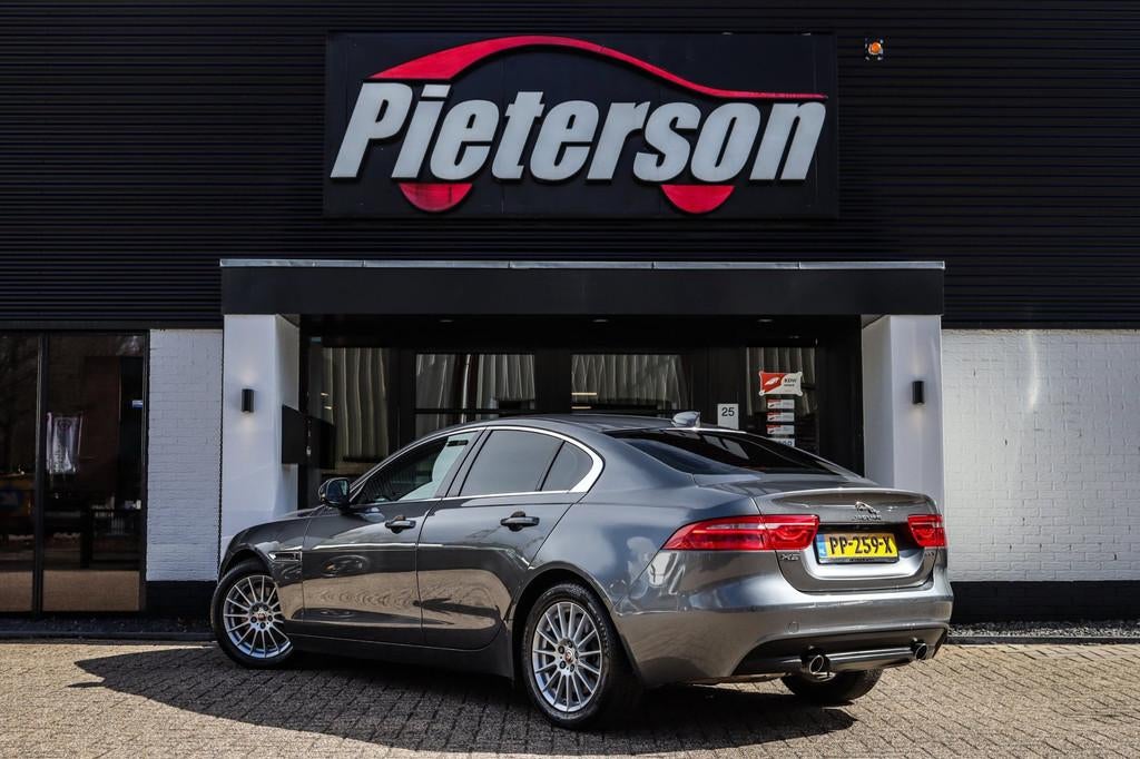 Jaguar XE 2.0 Prestige ORIGINEEL NL BTW! CAMERA LEDER XENON, Auto's, Jaguar, Automaat, Achterwielaandrijving, 4 cilinders, Bedrijf