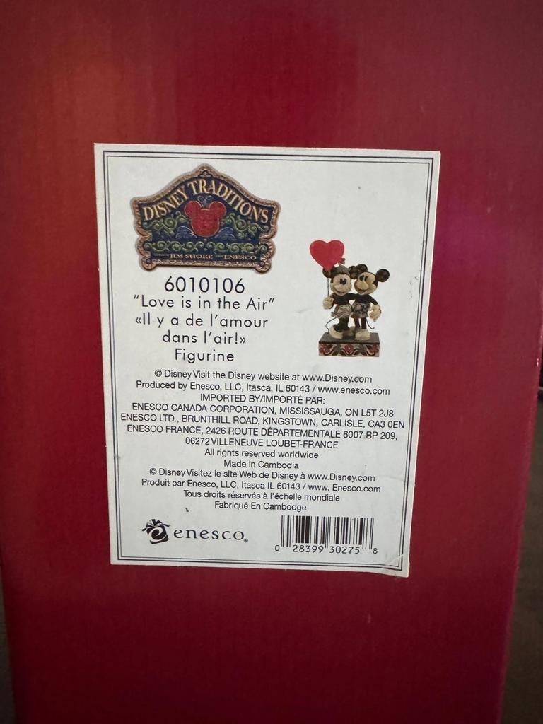 Disney love is in the air beeldje te koop, Verzamelen, Disney, Ophalen, Mickey Mouse, Zo goed als nieuw, Beeldje of Figuurtje