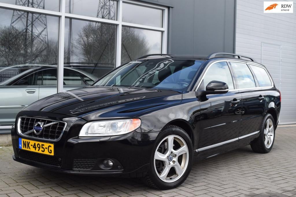 Volvo V70 2.0 D4 Summum | Automaat | Xenon | APK 12-2026, Auto's, Volvo, Euro 5, Gebruikt, Zwart, 1984 cc
