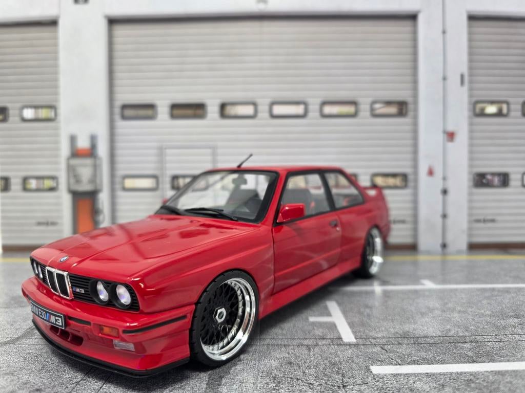 Bmw M3 E30 1:18 in OVP verlaagd met BBS Velgen, Hobby en Vrije tijd, Modelauto's | 1:18, Ophalen of Verzenden, Nieuw, Solido