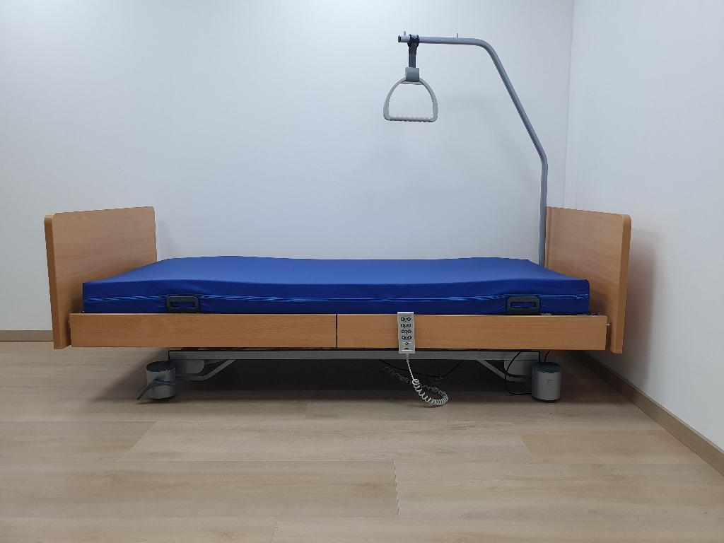 seniorenbed - hooglaag bed - verpleegbed - Stiegelmeijer bed, Verstelbaar, 90 cm, Eenpersoons, Verzenden