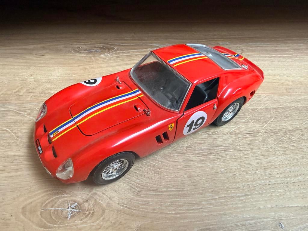 Bburago Ferrari GTO 1962 1/18, Ophalen of Verzenden, Zo goed als nieuw, Auto, Bburago