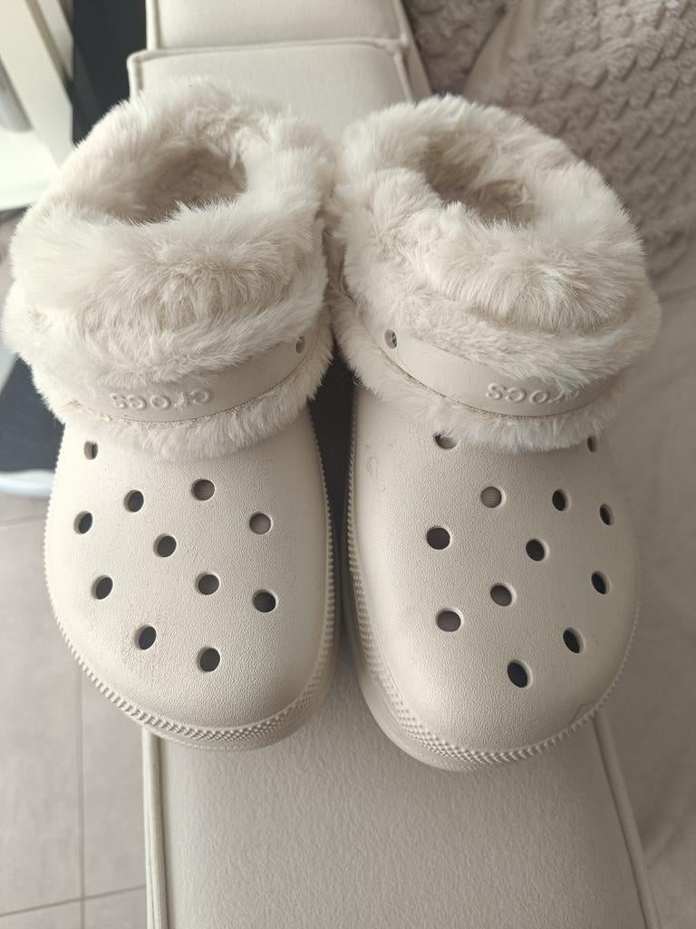Witte Crocs Pantoffels met Faux Fur, Wit, Ophalen of Verzenden, Zo goed als nieuw, Crocs